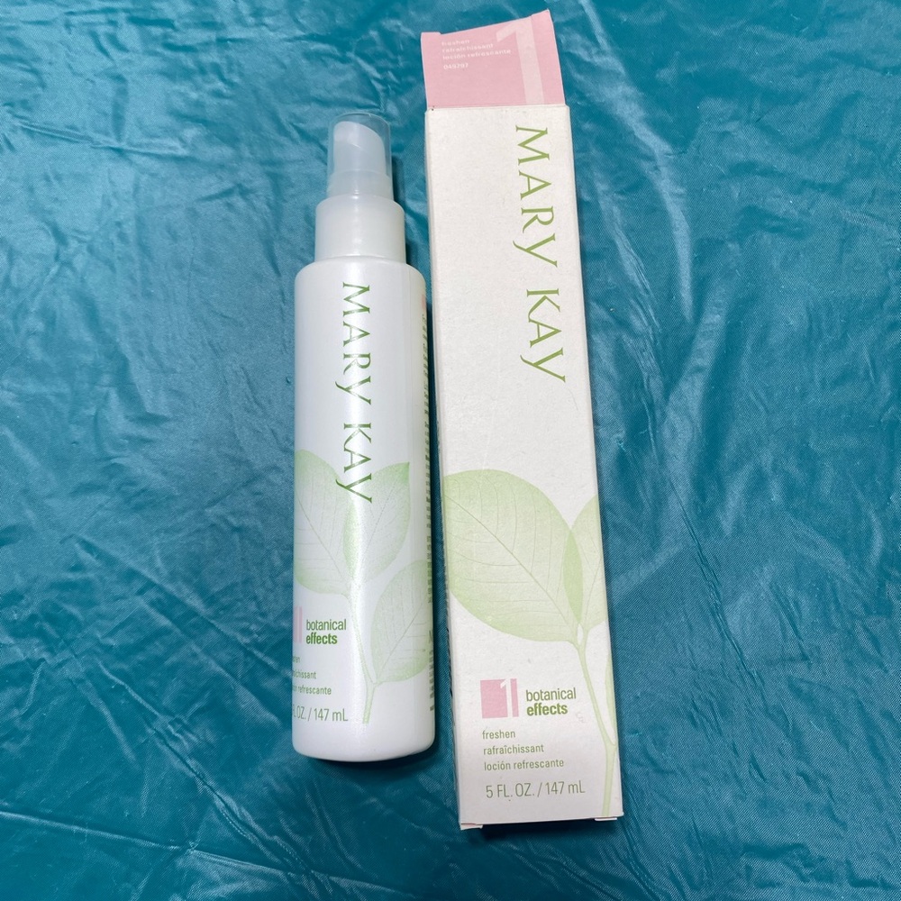 Mary Kay botanical effects freshen. Formula 1